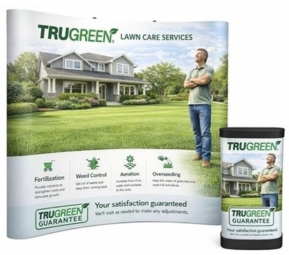 Coyote curved trade show display with full-color graphics for a 10x10 booth
